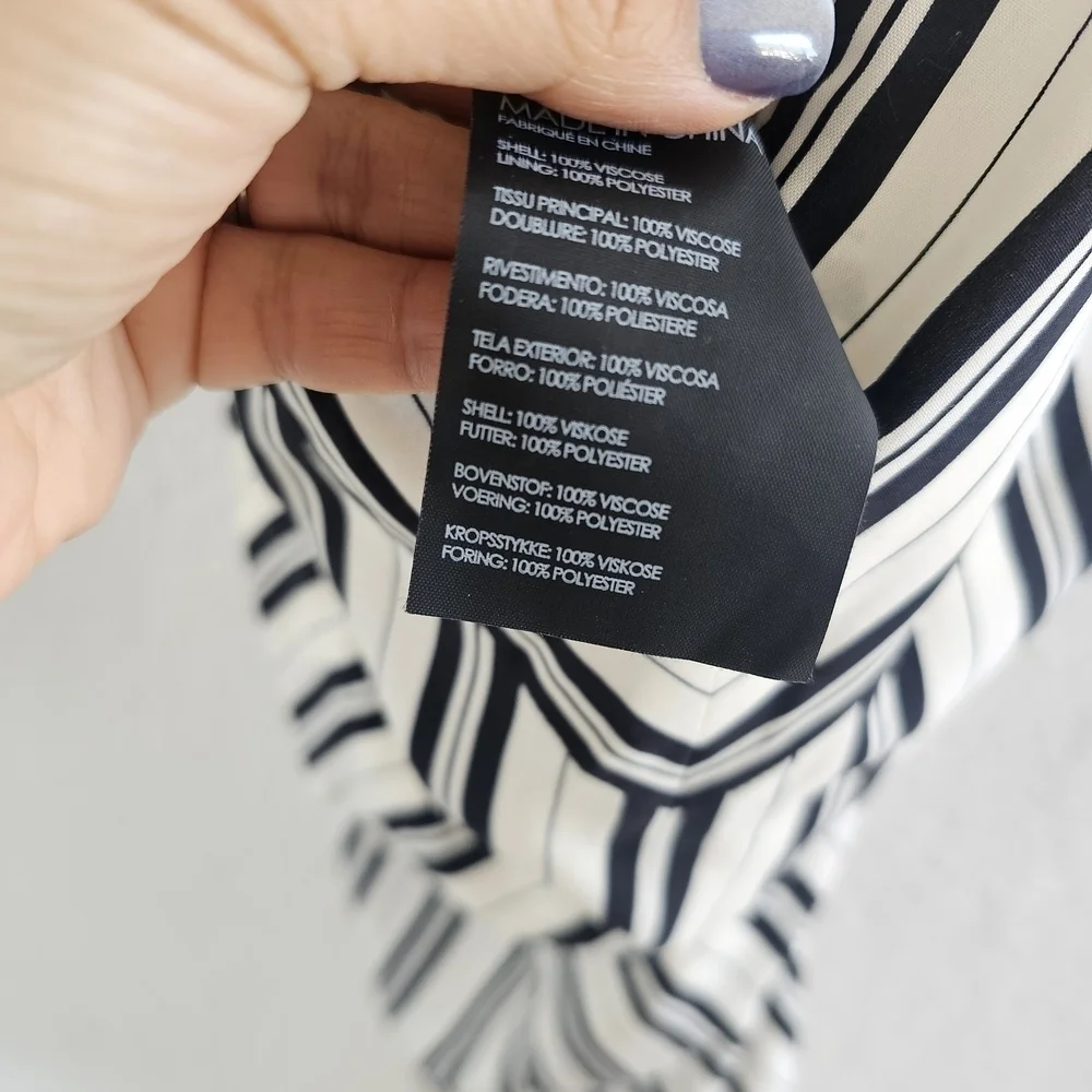 Club Monaco Black and White Striped Jumpsuit Size 10 and Size 6 - Picture 12 of 16